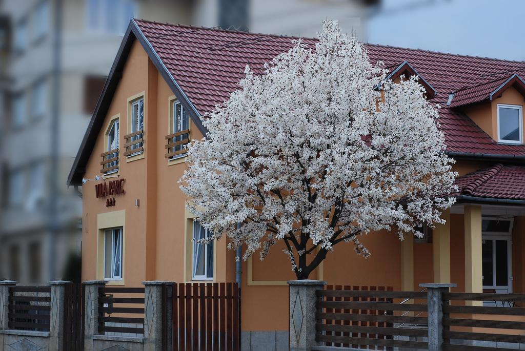 Vila Parc Клуж-Напока Екстериор снимка